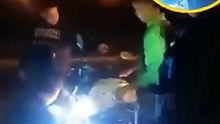 Policía agrede a un joven durante un control de rutina /