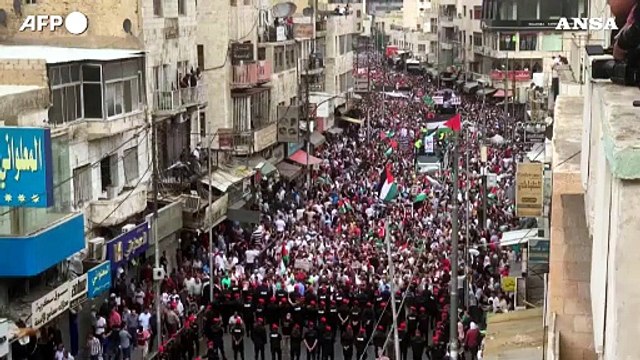Amman, manifestazione di solidarieta' con i palestinesi