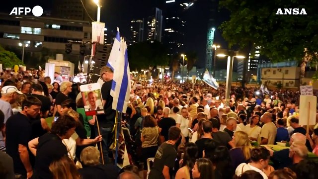 Sondaggio boccia Netanyahu, Non lo vogliamo piu'