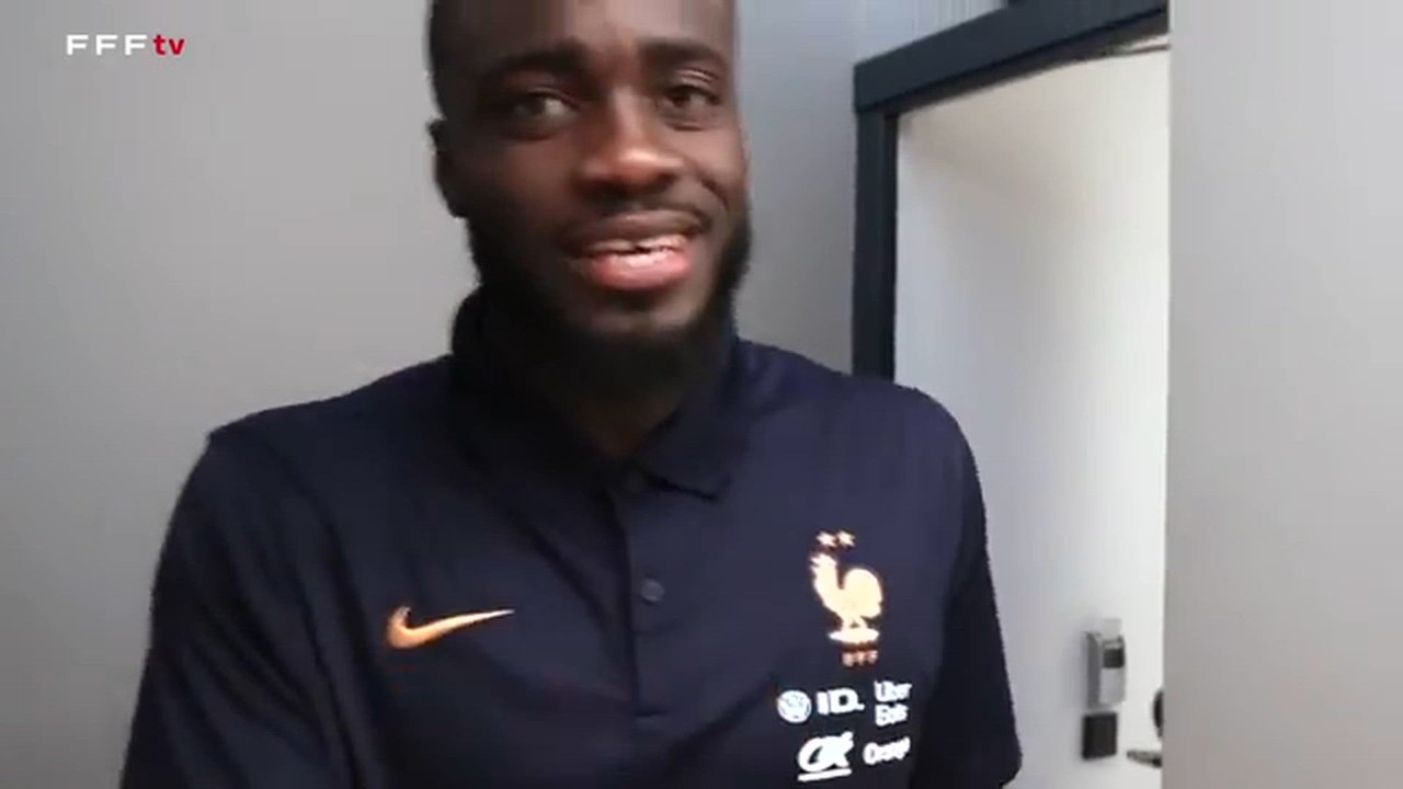 Une JOURNÉE avec... Dayot UPAMECANO