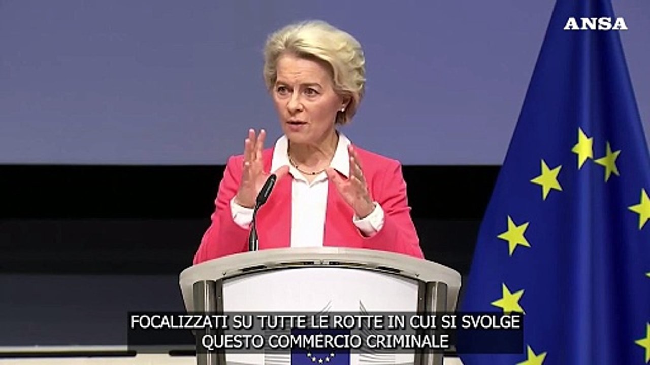 Migranti, von der Leyen: "Un'alleanza globale per combattere i trafficanti"