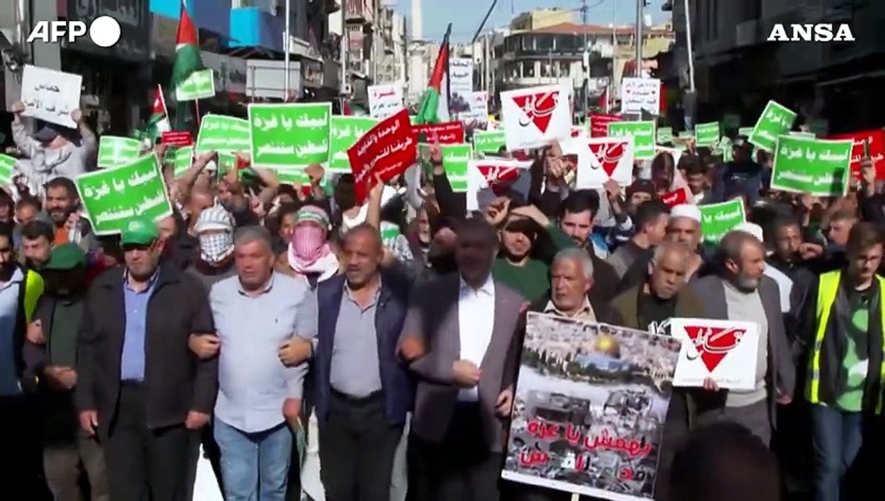 Gaza, manifestazione filopalestinese ad Amman