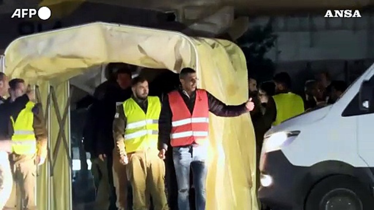 Israele, gli ostaggi rilasciati all'ospedale Sheba