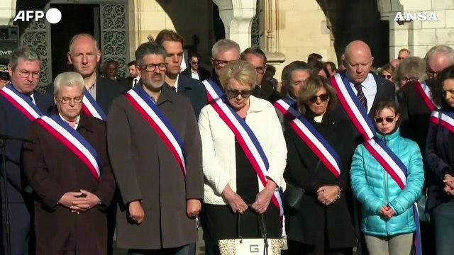 Attacco in Francia, Arras rende omaggio al professore accoltellato a morte