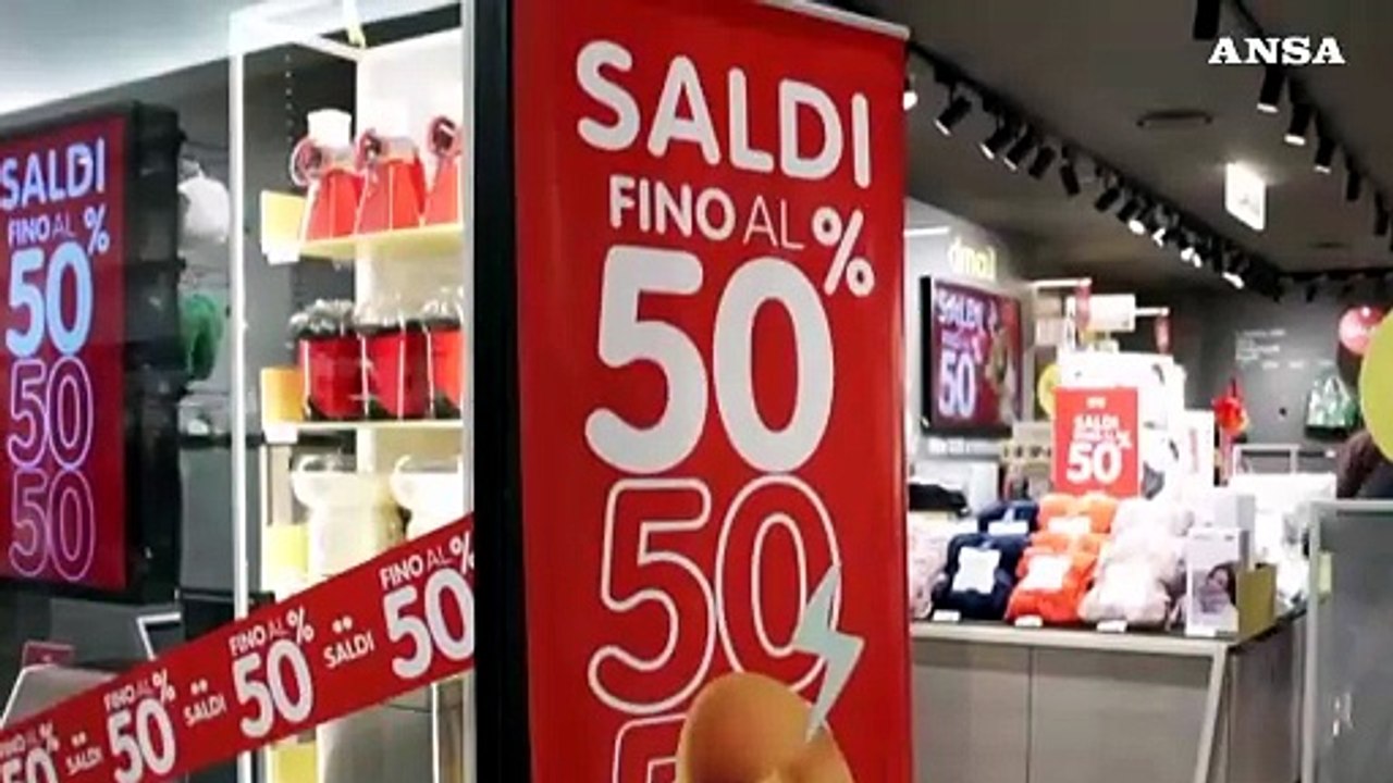Delude la prima settimana dei saldi, -8% le vendite