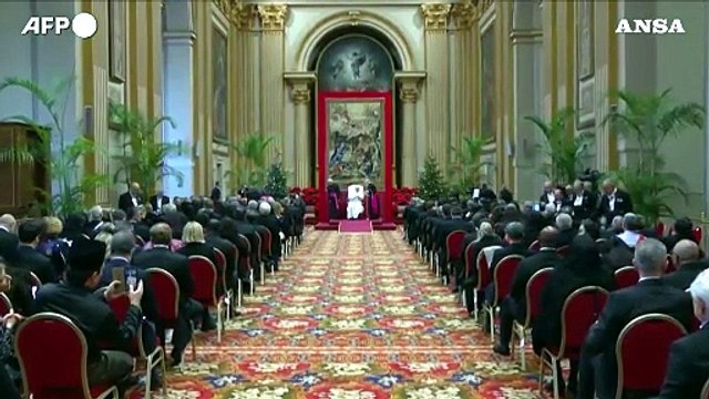 Il Papa: Rispetto della vita, utero in affitto sia vietato ovunque