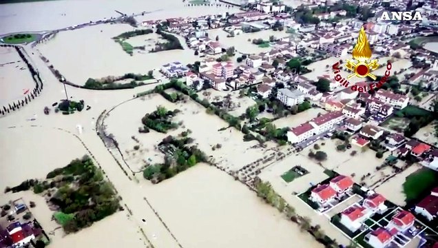 Maltempo in Toscana, la ricognizione aerea su Campi Bisenzio e Prato