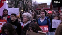 Berlino, presidio per Navalny davanti all'ambasciata russa