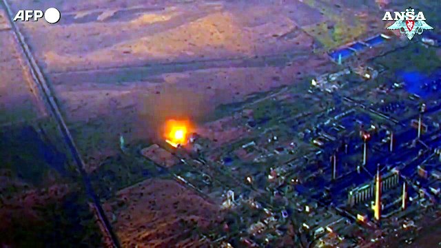Ucraina, le esplosioni in una fabbrica di coke ad Avdiivka