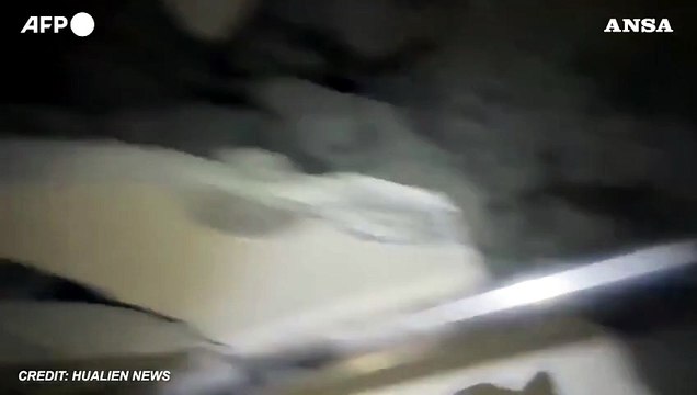 Terremoto a Taiwan, persone intrappolate salvate dai soccorsi