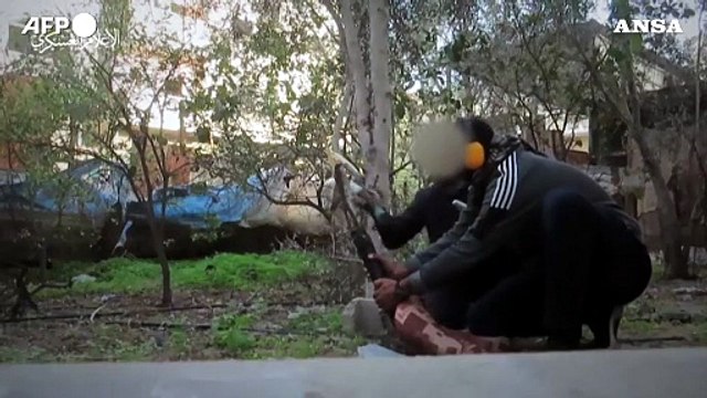 Gaza, militanti Hamas sparano colpi di mortaio