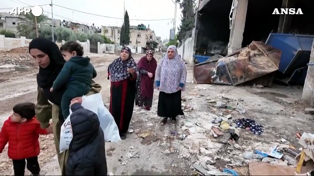 Cisgiordania, solo mezzi militari israeliani e giornalisti per le vie di Tulkarem