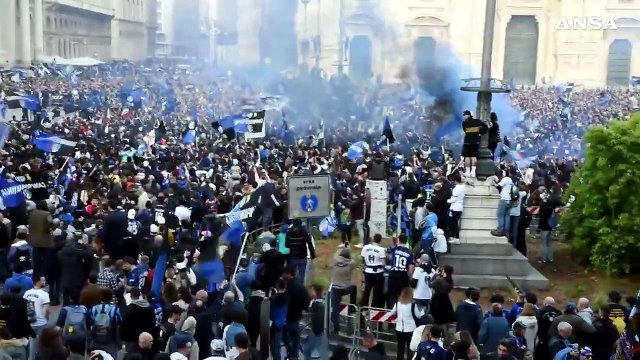 Scudetto Inter, Piazza Duomo piena di tifosi per la festa