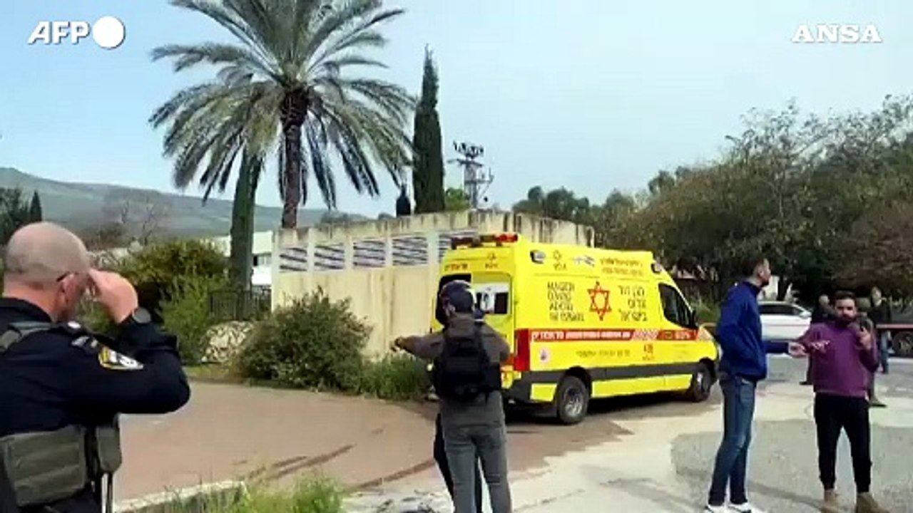 Pioggia di razzi di Hezbollah su Kiryat Shmona, un morto