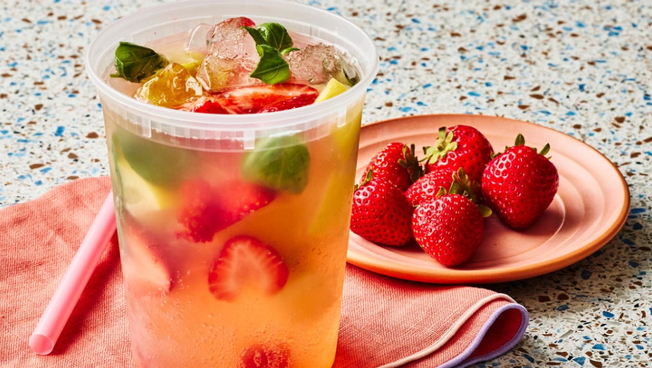 How to Make 2 Easy Summer Refreshers