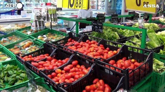 L'inflazione sale a 0,8%, per la verdura e' alle stelle