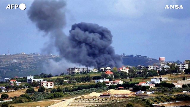 Libano, attacco israeliano nel sud del Paese: colonne di fumo si alzano in cielo