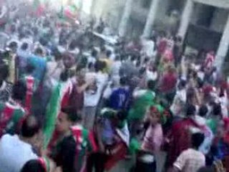 Parade des joueurs de la JSMB avec la coupe