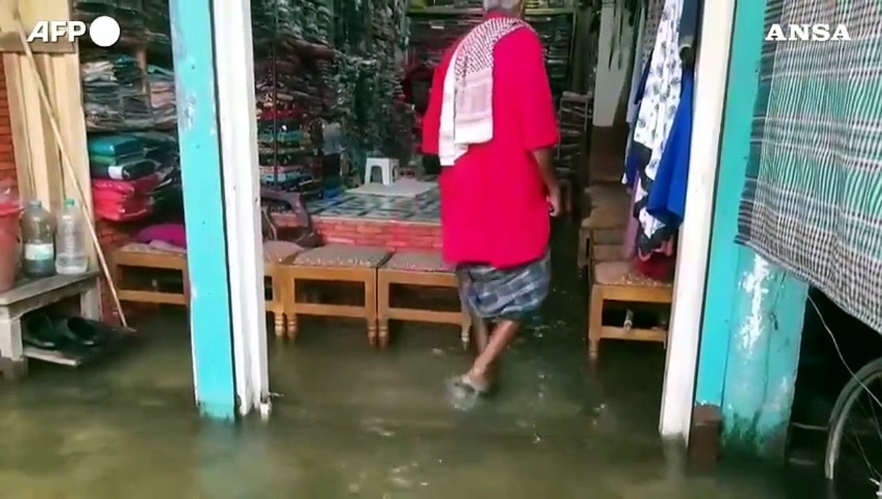 In Bangladesh oltre un milione di persone colpite da alluvioni
