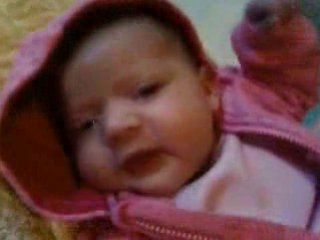 Morgane 2mois "les bo sourirs"