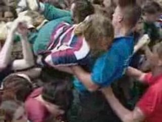 Oasis - Live Forever (Live Glastonbury 1994)