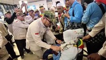 Tinjau Kepulangan Jemaah Haji, Dahnil Ingatkan Aturan Barang Bawaan