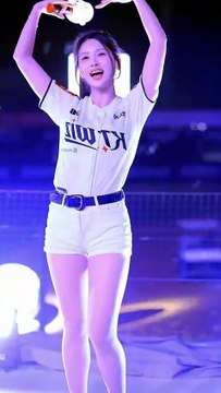 KT Wiz Kim Jeong Won Mirrorball Party Fancam + Cheerleader EP 44