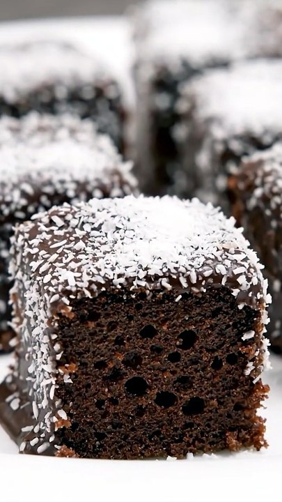 Ultimate Chocolate Cake Recipe: The Decadent Delight Your Taste Buds Deserve!