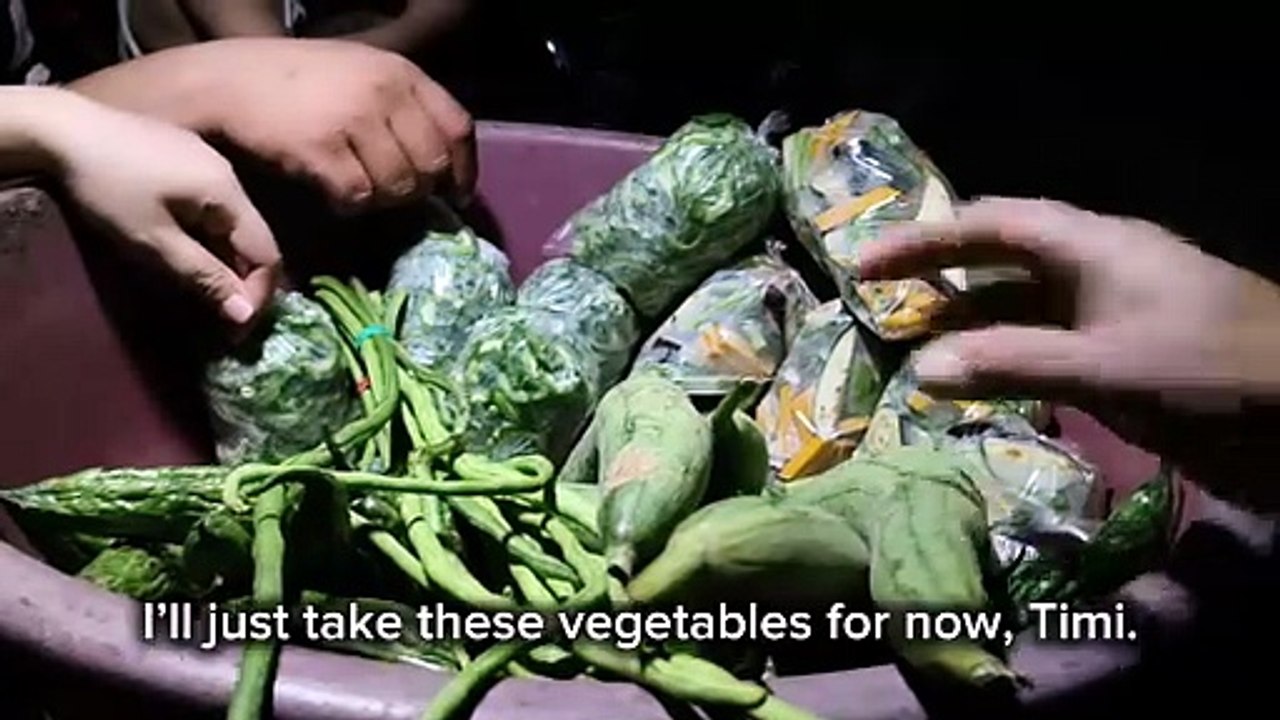Buying Fresh Vegetables From Cousin Timi