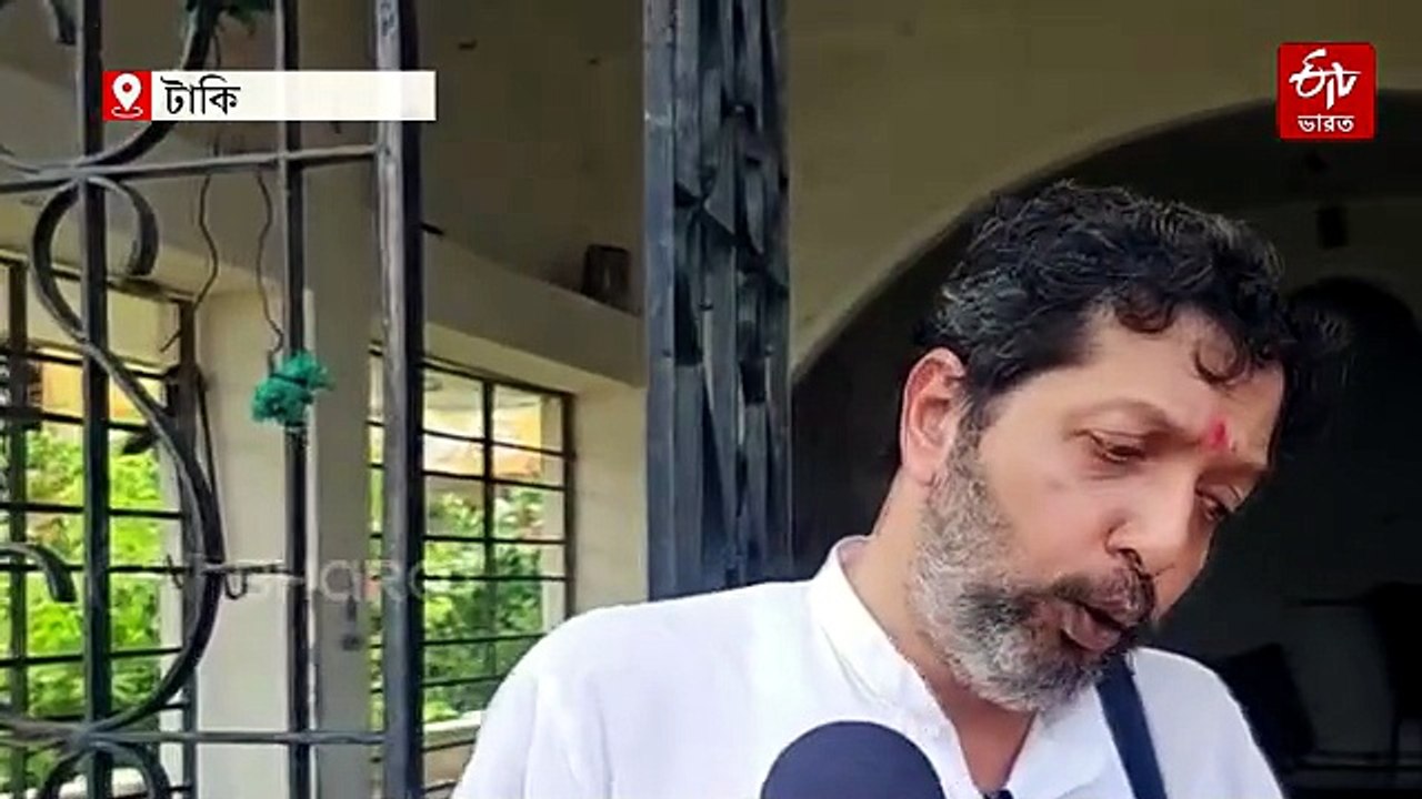তৃণমূলের সীমাহীন অত্যাচার ! 7 বছর পর পৈতৃক ভিটেয় ফিরলেন রাজা প্রতাপাদিত্যের উত্তরসূরি