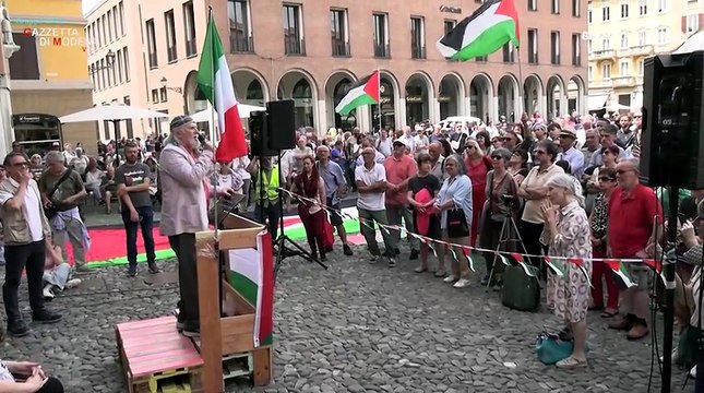 2 giugno, Moni Ovadia a Modena: ?La Repubblica ? dei cittadini. Il mondo verso la catastrofe: reagiamo?