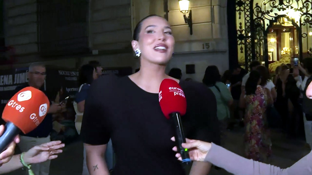Alba Díaz, muy nerviosa al ser preguntada por el distanciamiento entre Vicky Martín Berrocal y Marta Sánchez tras 30 años de amistad: "Estoy llorando"