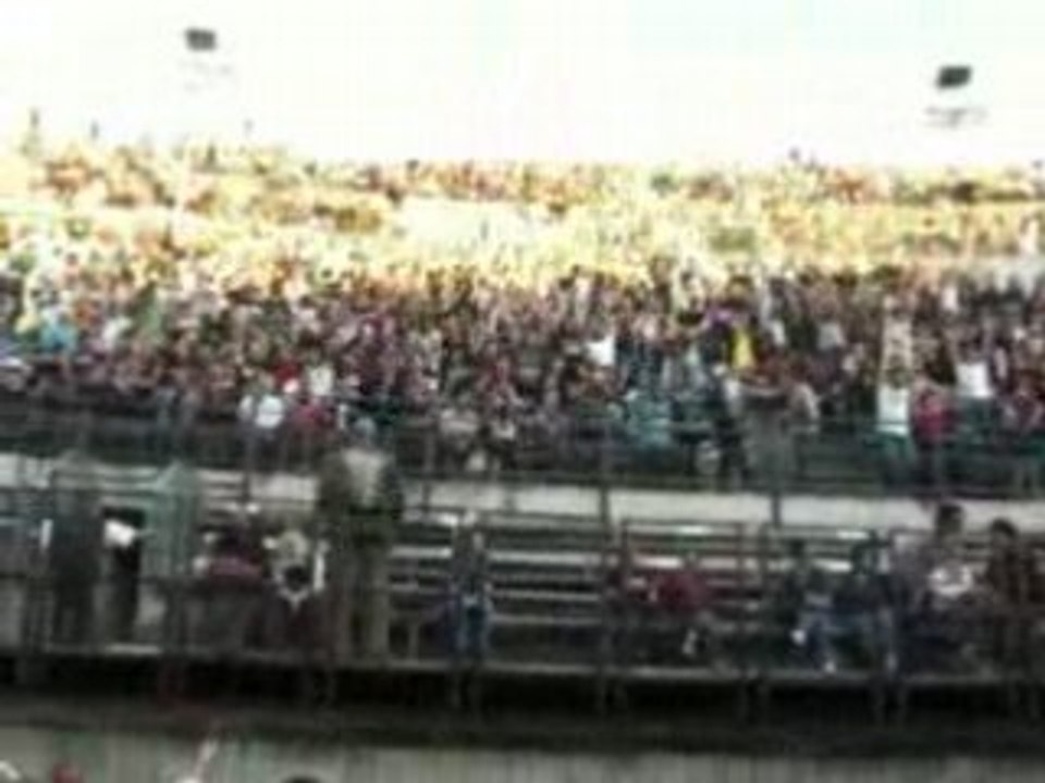 Ola avant Radiohead - Arènes de Nîmes - 14/06/2008