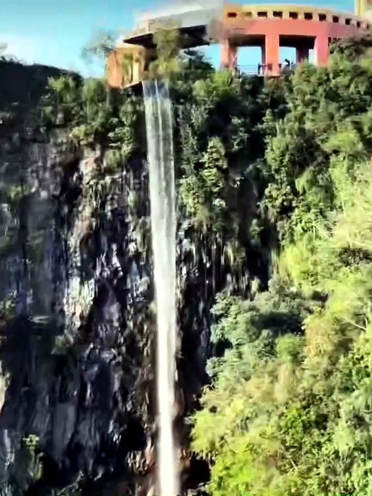 Suposto fantasma em parque do Paraná movimenta redes sociais; veja o vídeo