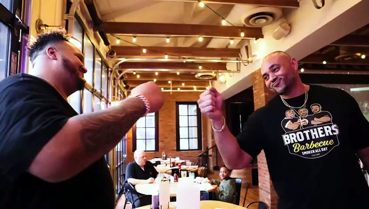BBQ Brawl: Flay v. Symon - Season 7 Episode 1 - The BBQ Remix [Full Movie]