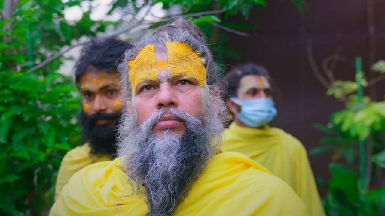 प्रेमानंद महाराज ने बताया जीवन का मंत्र, मुश्किलों में कभी नहीं टूटना चाहिए