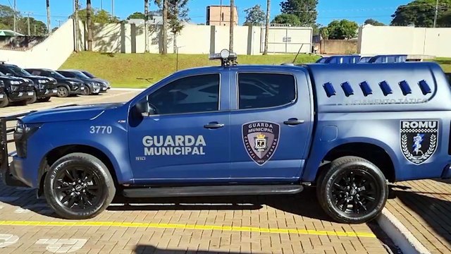 Mulher de 27 anos é presa pela ROMU com drogas, balança e materiais usados no tráfico em Cascavel