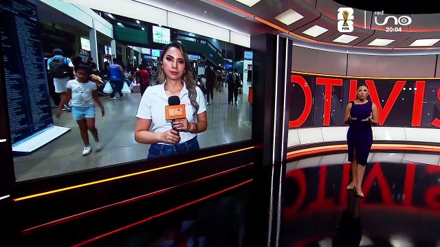 NO HAY SALIDAS DE BUSES AL OCCIDENTE DEL PAÍS Y BENI