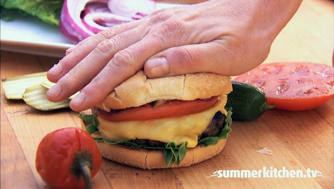 How to make an All-American Cheeseburger