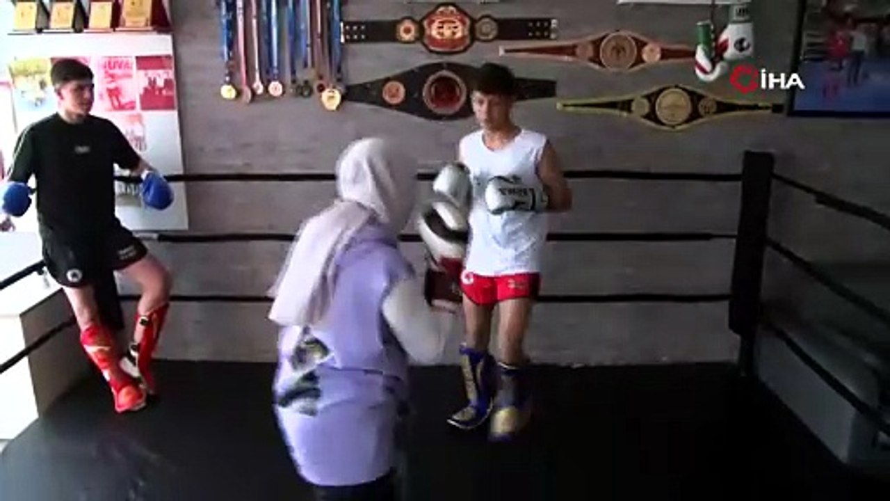 Sivaslı kick boksçular, Dünya Kupası’na damga vurdu | Ajansspor | IHA