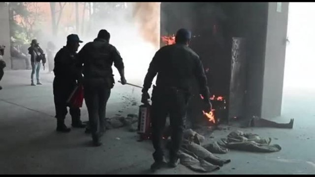 Caos e proteste a Città del Messico a pochi giorni dai Mondiali