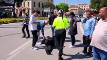 Yaya geçidinden geçen vatandaşa otomobil çarptı: 1 yaralı