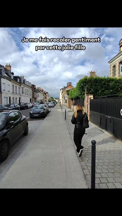 Elle est jolie et fidèle