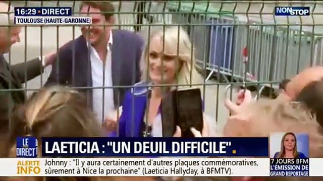 2019 - Johnny Hallyday - L’Esplanade Hommage à Johnny Hallyday à Toulouse (Journaux BFM TV, 15 Juin).mp4
