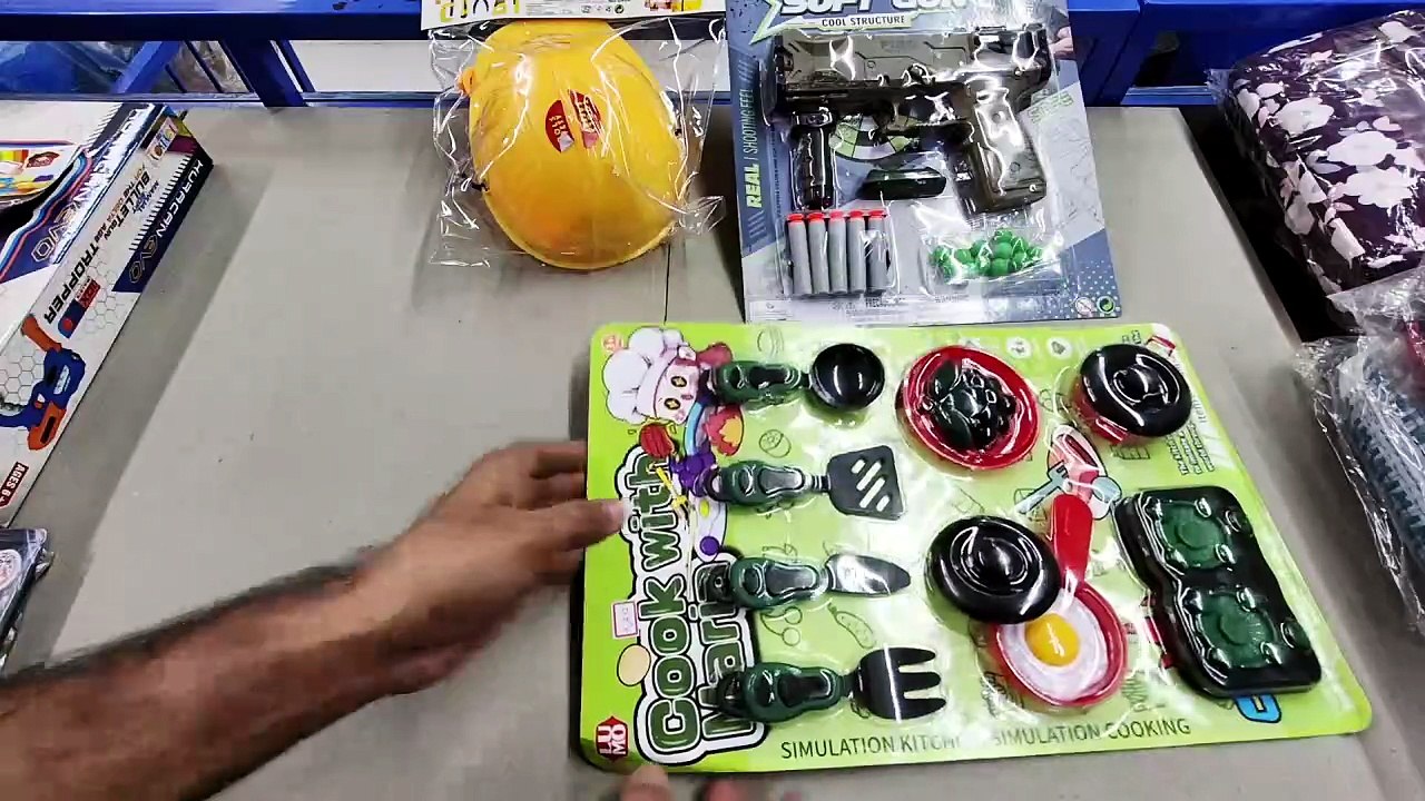 Toy Gun Construction Kit Building Blocks Keychain Set | Mini DIY Gun Model Toy Review & Unboxing