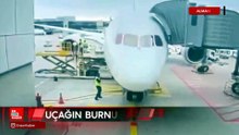 Almanya Frankfurt Havalimanı'nda uçağın burun kısmı apronun zeminine oturdu