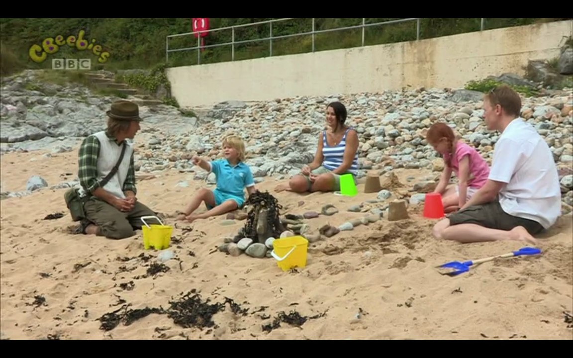 Cbeebies Mr Bloom Here And There Seaside Safari 1x11...mp4