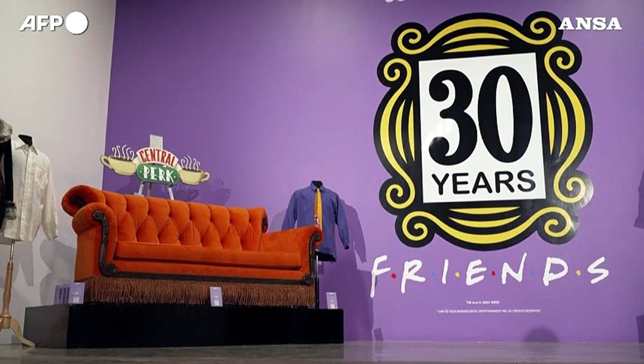 30 anni di "Friends", gli abiti del set vanno all'asta a Los Angeles