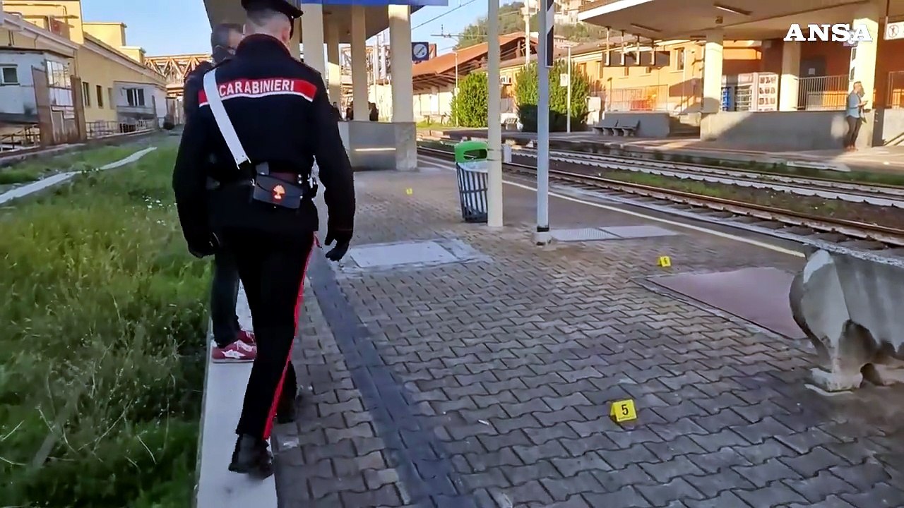 Capotreno accoltellato a Rivarolo, fermati due aggressori
