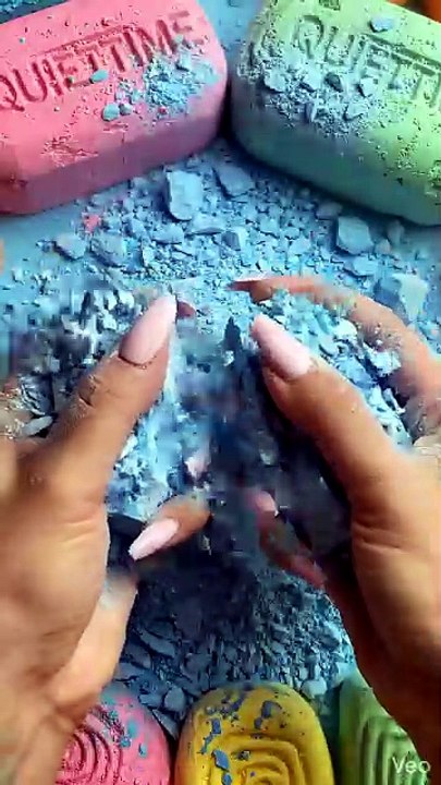 Satisfying ASMR: Crushing Crystal Cube Powder 💎✨